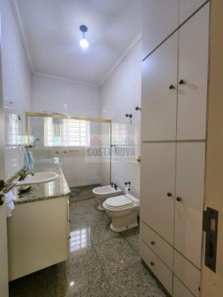 Casa com 3 Quartos à Venda, 244 m² em Pacaembu - São Paulo