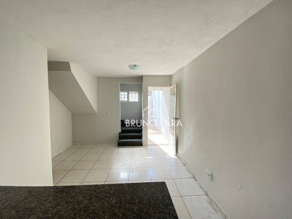 Imagem Casa com 2 Quartos à Venda, 140 m² em Resplendor - Igarapé