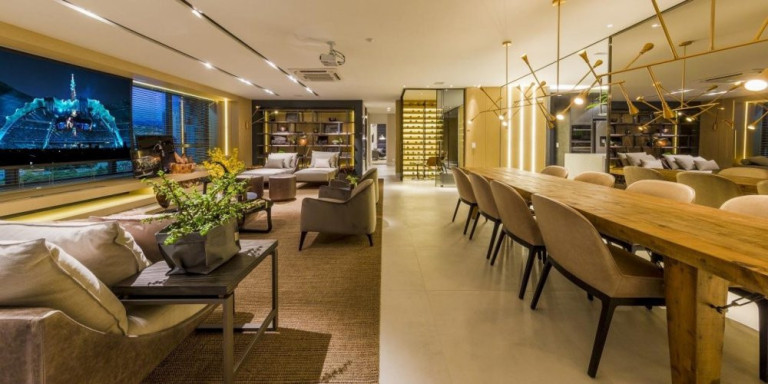 Apartamento com 3 Quartos à Venda, 272 m² em Campo Comprido - Curitiba