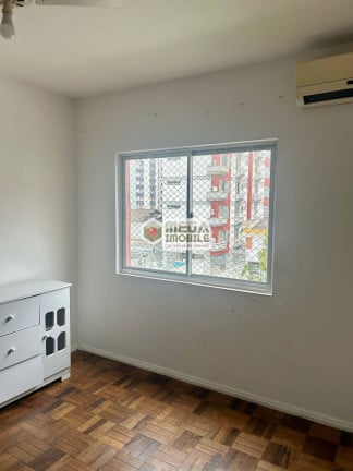 Imagem Apartamento com 3 Quartos à Venda, 64 m² em Centro - Florianópolis
