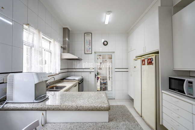 Casa com 3 Quartos à Venda, 250 m² em Granja Julieta - São Paulo
