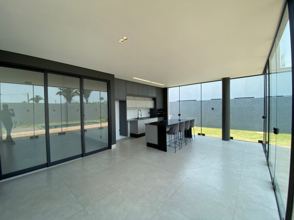Imagem Casa com 3 Quartos à Venda, 185 m² em Porto Velho