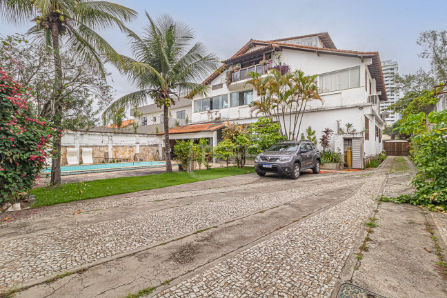 Casa com 10 Quartos à Venda, 1.000 m² em Barra Da Tijuca - Rio De Janeiro