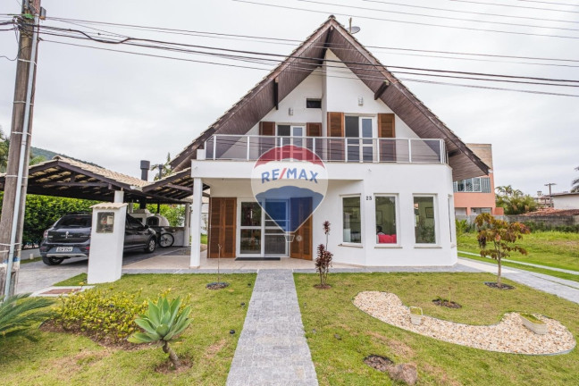 Imagem Casa com 4 Quartos à Venda, 400 m² em Cachoeira Do Bom Jesus - Florianópolis