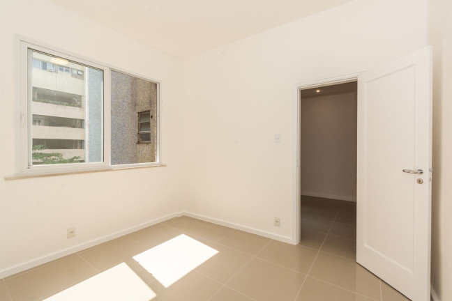 Imagem Apartamento com 1 Quarto à Venda, 43 m² em Copacabana - Rio De Janeiro