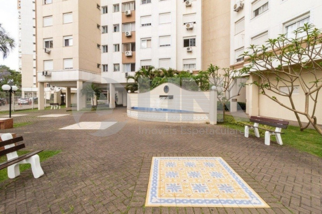 Apartamento com 3 Quartos à Venda, 68 m² em Vila Ipiranga - Porto Alegre