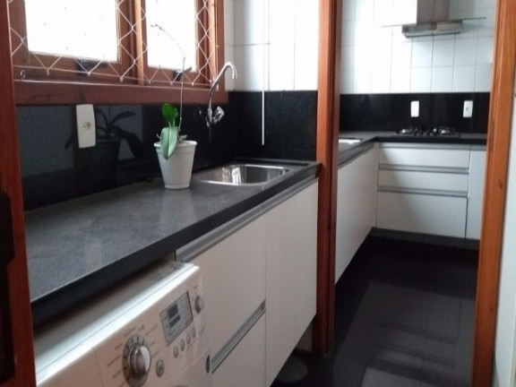 Apartamento com 3 Quartos à Venda, 95 m² em Moinhos De Vento - Porto Alegre