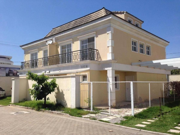 Casa com 4 Quartos à Venda, 240 m² em Recreio Dos Bandeirantes - Rio De Janeiro