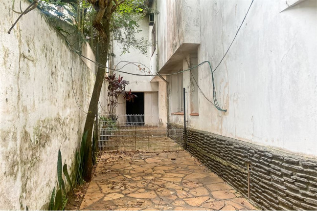 Casa com 3 Quartos à Venda, 300 m² em Pacaembu - São Paulo