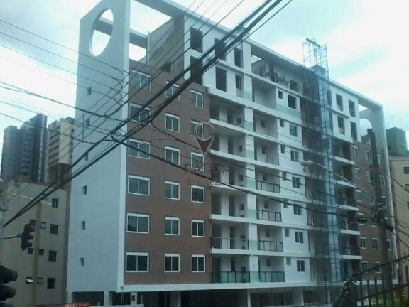 Imagem Apartamento com 2 Quartos à Venda,  em Champagnat - Curitiba