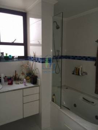 Imagem Apartamento com 3 Quartos à Venda, 130 m² em Vila Suzana - São Paulo