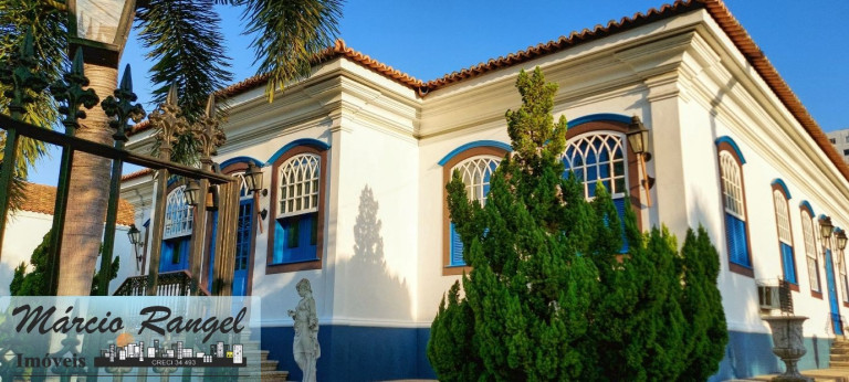 Imagem Casa com 4 Quartos à Venda, 300 m² em Centro - Campos Dos Goytacazes