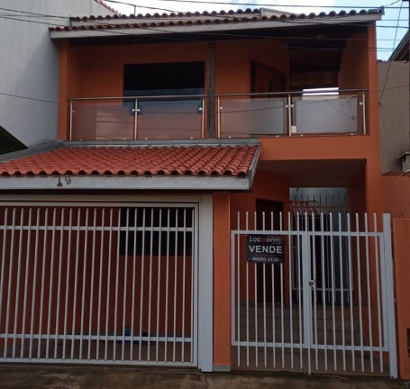 Imagem Casa com 3 Quartos à Venda, 187 m² em Centro - Boituva