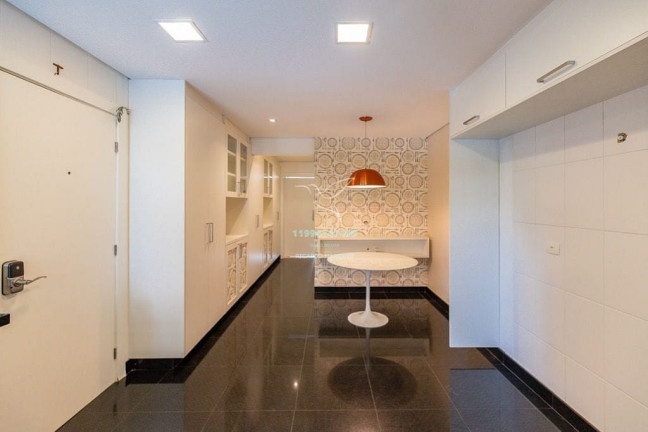 Imagem Apartamento com 3 Quartos à Venda, 201 m² em Panamby - São Paulo