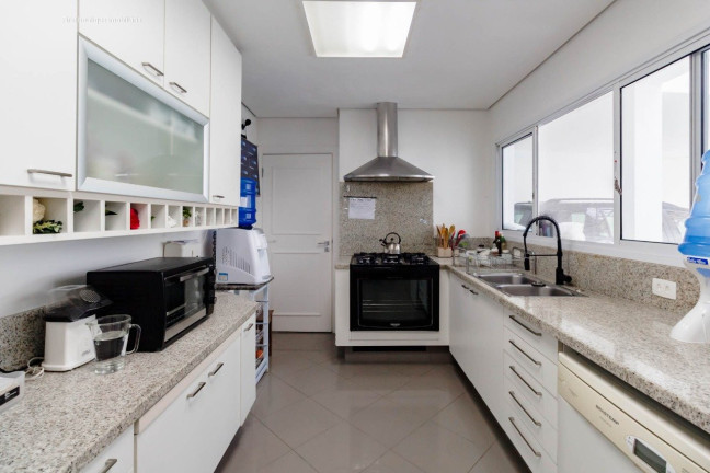 Casa com 4 Quartos à Venda, 408 m² em Jardim Europa - São Paulo