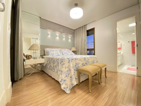 Imagem Apartamento com 4 Quartos à Venda,  em Santa Mônica - Feira De Santana