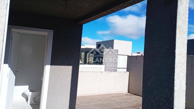 Foto do imóvel: Sobrado com 3 Quartos à Venda, 105 m² em Uberaba - Curitiba