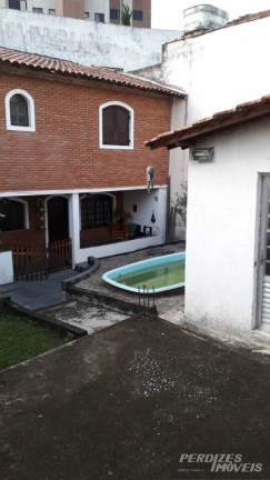 Casa à Venda, 395 m² em Vila Ipojuca - São Paulo