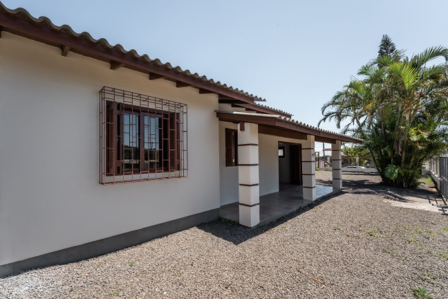 Imagem Casa com 3 Quartos à Venda, 108 m² em Vila São João - Torres