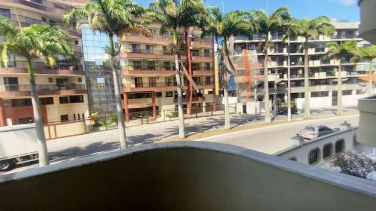 Imagem Apartamento com 3 Quartos à Venda, 90 m² em Algodoal - Cabo Frio