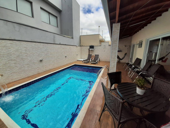 Imagem Casa com 4 Quartos à Venda, 316 m² em Centro - Boituva