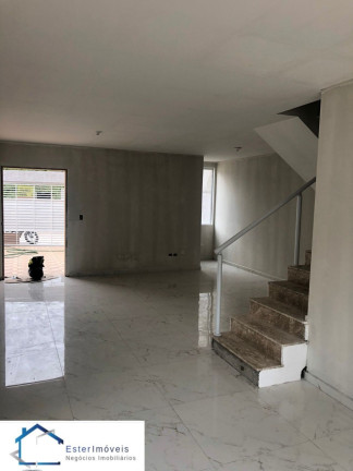 Imagem Casa com 2 Quartos para Alugar ou Temporada, 198 m² em Portais (polvilho) - Cajamar