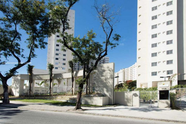Imagem Apartamento com 2 Quartos à Venda,  em Del Castilho - Rio De Janeiro