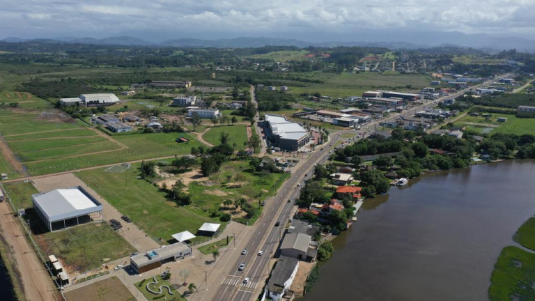 Imagem Terreno à Venda, 10.645 m² em Beira Mar - Torres