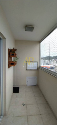 Imagem Apartamento com 2 Quartos à Venda, 63 m² em Barreiros - São José