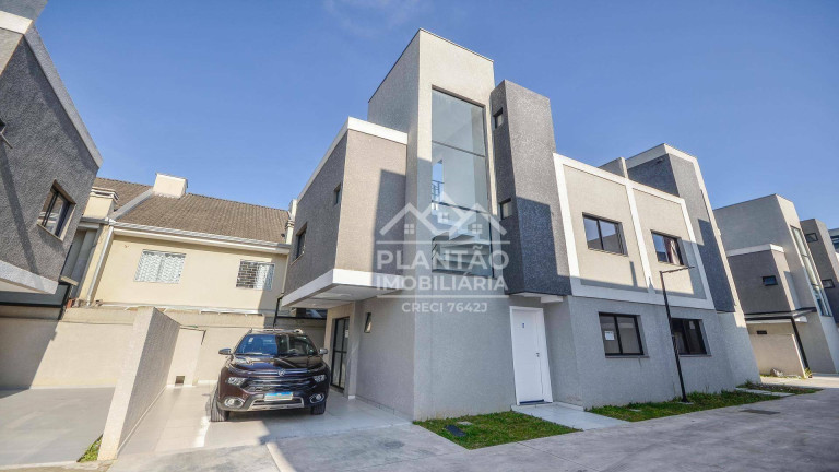 Foto do imóvel: Sobrado com 3 Quartos à Venda, 105 m² em Uberaba - Curitiba