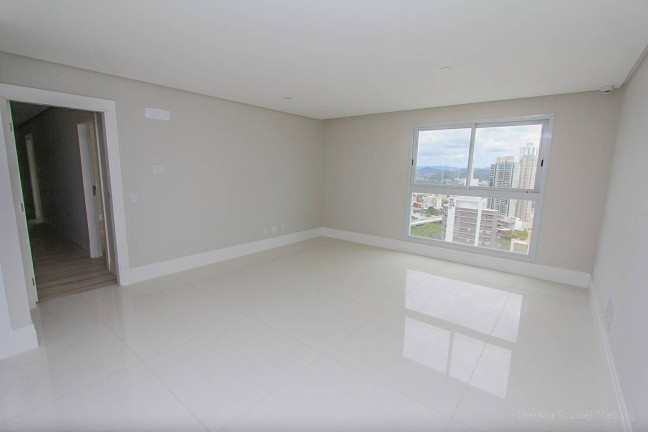 Imagem Apartamento com 4 Quartos à Venda, 300 m² em Centro - Balneário Camboriú