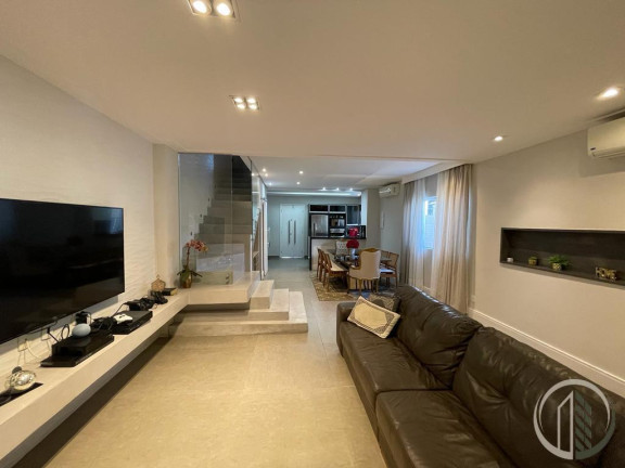 Imagem Casa com 3 Quartos à Venda, 252 m² em Marapé - Santos