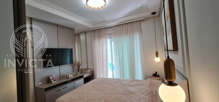 Imagem Apartamento com 3 Quartos à Venda, 196 m² em Centro - Balneário Camboriú