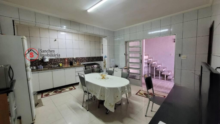 Imagem Casa com 3 Quartos à Venda, 179 m² em Vila Bertioga - São Paulo