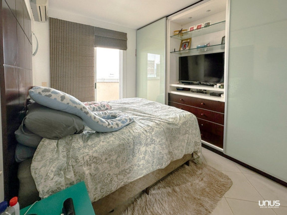 Imagem Apartamento com 3 Quartos à Venda, 143 m² em Coqueiros - Florianópolis