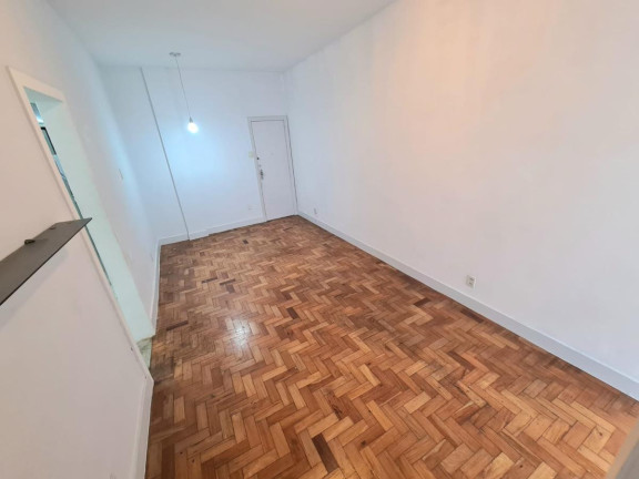 Imagem Apartamento com 1 Quarto à Venda,  em Copacabana - Rio De Janeiro