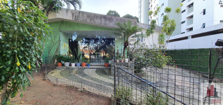 Imagem Casa com 7 Quartos à Venda, 780 m² em Monteiro - Recife