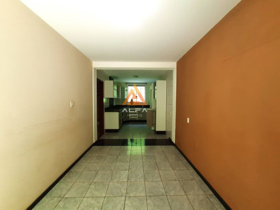 Imagem Casa com 4 Quartos à Venda, 380 m²