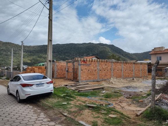 Imagem Casa com 3 Quartos à Venda,  em São João Do Rio Vermelho - Florianópolis
