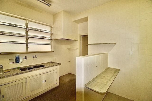Apartamento com 3 Quartos à Venda, 245 m² em Vila Buarque - São Paulo