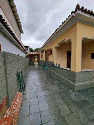 Imagem Casa com 3 Quartos à Venda, 140 m² em Barreto - Niterói