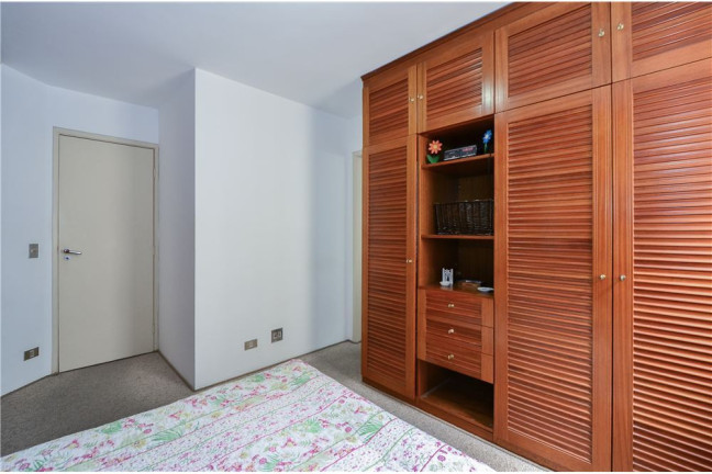 Imagem Apartamento com 3 Quartos à Venda, 90 m² em Moema - São Paulo