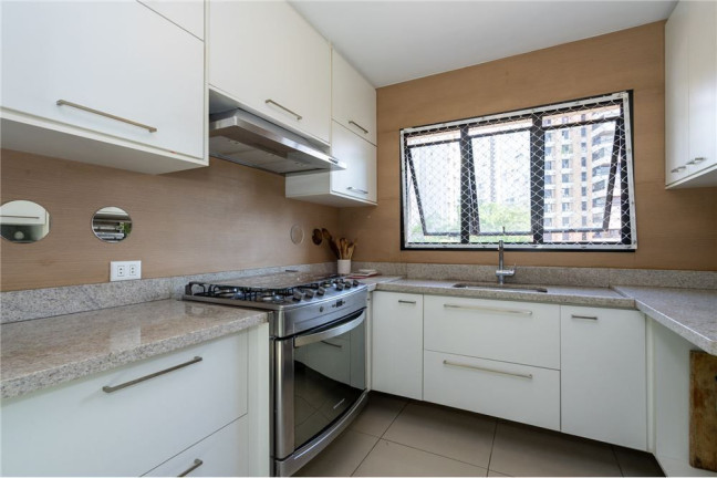 Imagem Apartamento com 3 Quartos à Venda, 184 m² em Vila Suzana - São Paulo