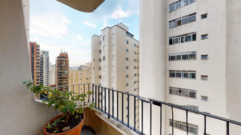 Apartamento com 3 Quartos à Venda,  em Vila Uberabinha - São Paulo