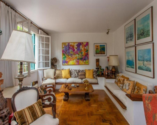 Casa com 6 Quartos à Venda, 266 m² em Campo Belo - São Paulo