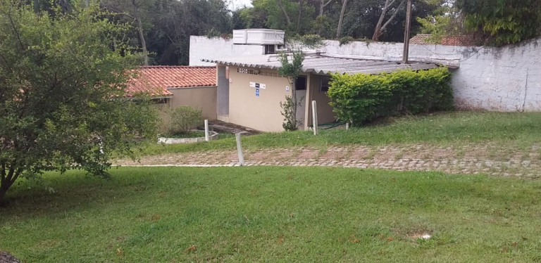 Imagem Imóvel com 2 Quartos à Venda,  em Jardim Santa Teresa - Jundiaí