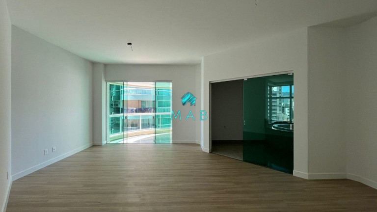 Imagem Apartamento com 4 Quartos à Venda, 330 m² em Meia Praia - Itapema