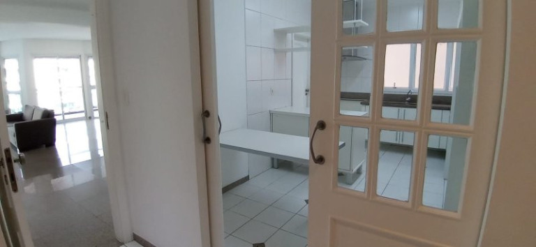 Imagem Apartamento com 4 Quartos à Venda, 205 m² em Gonzaga - Santos