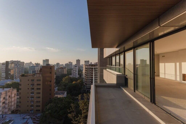 Apartamento com 3 Quartos à Venda, 269 m² em Rio Branco - Porto Alegre