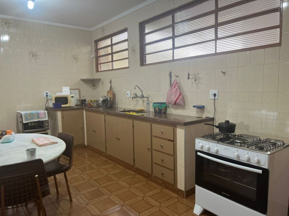 Imagem Imóvel com 4 Quartos à Venda, 219 m² em Sumarezinho - Ribeirão Preto
